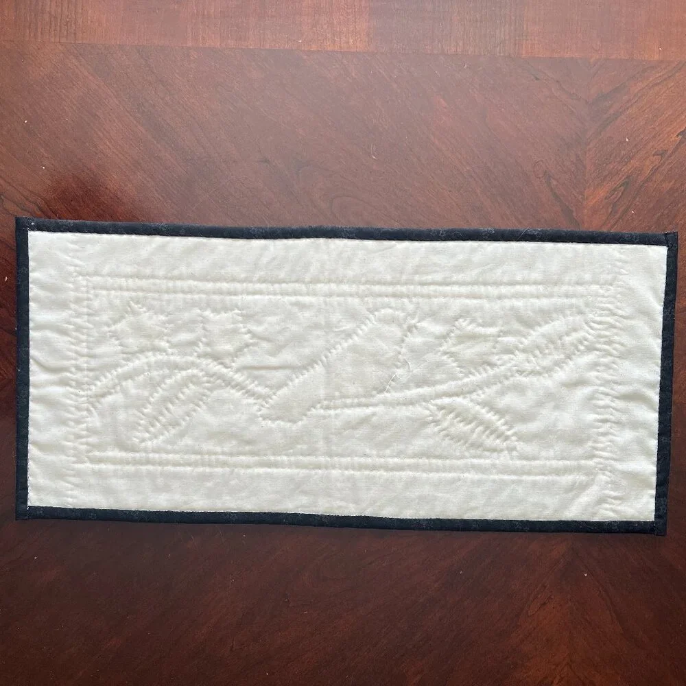 Handcrafted Appliqué Folk Art BLACK BIRD Quilted Table Runner Topper Handmade